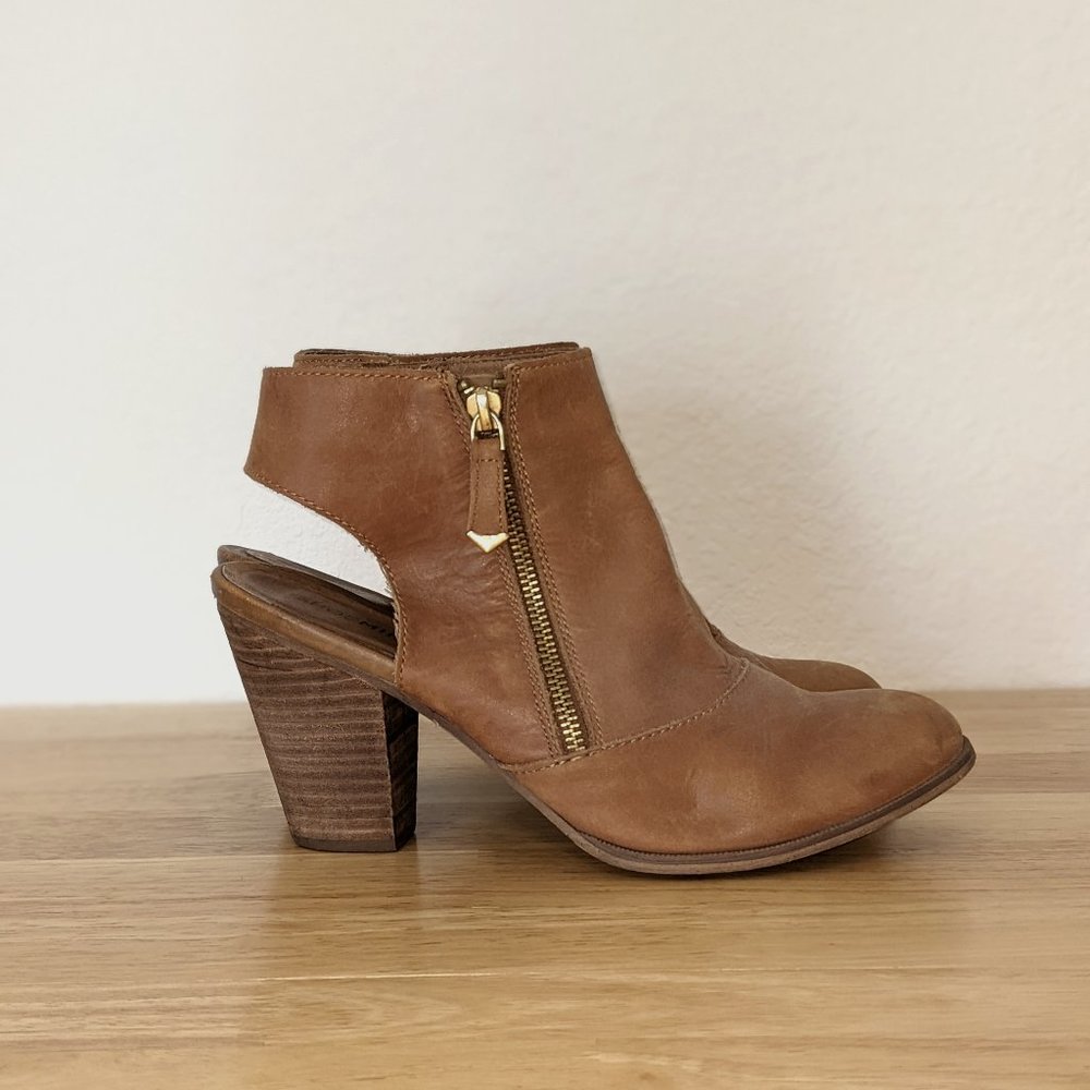 Shoemint Heeled Booties